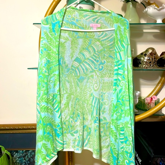 Lilly Pulitzer Tops - Lilly Pulitzer Light sweater women's 000564
